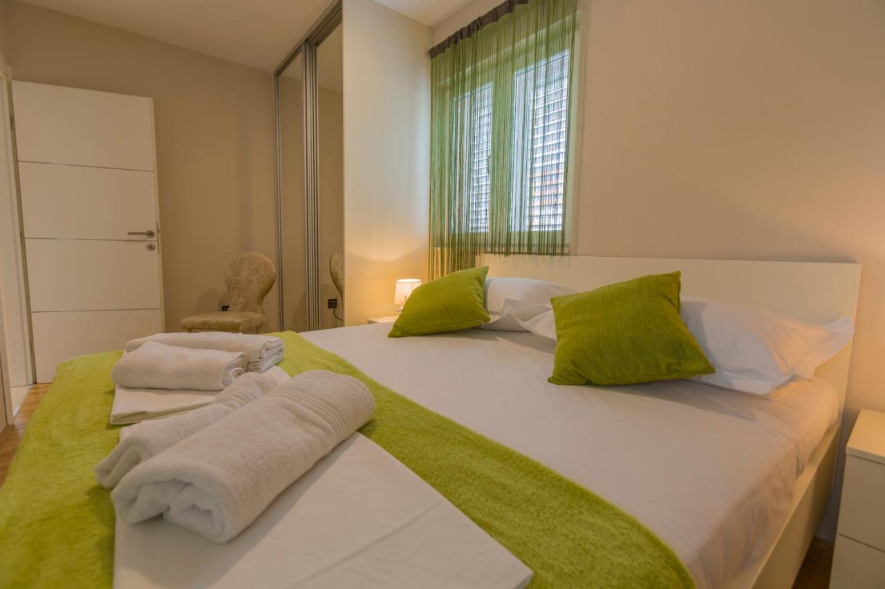 Apartment Paradise Makarska Buitenkant foto